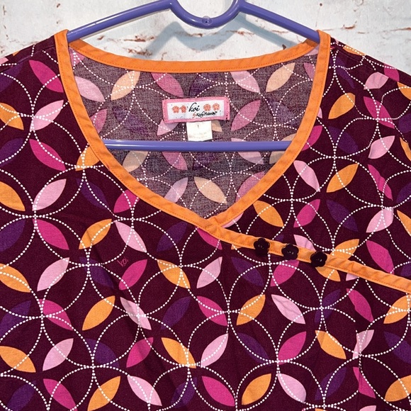 Koi Becca Women Large Pattern Short Sleeve Scrub Top Uniform Shirt Purple Orange - Picture 2 of 7